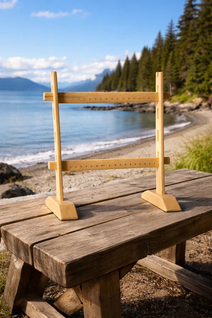 A travel weaving loom.