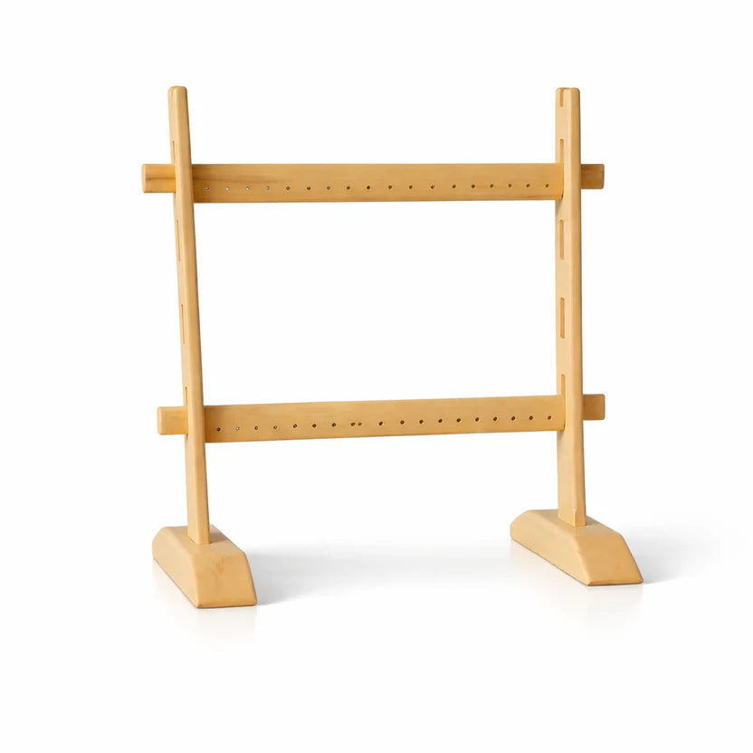 A travel weaving loom.